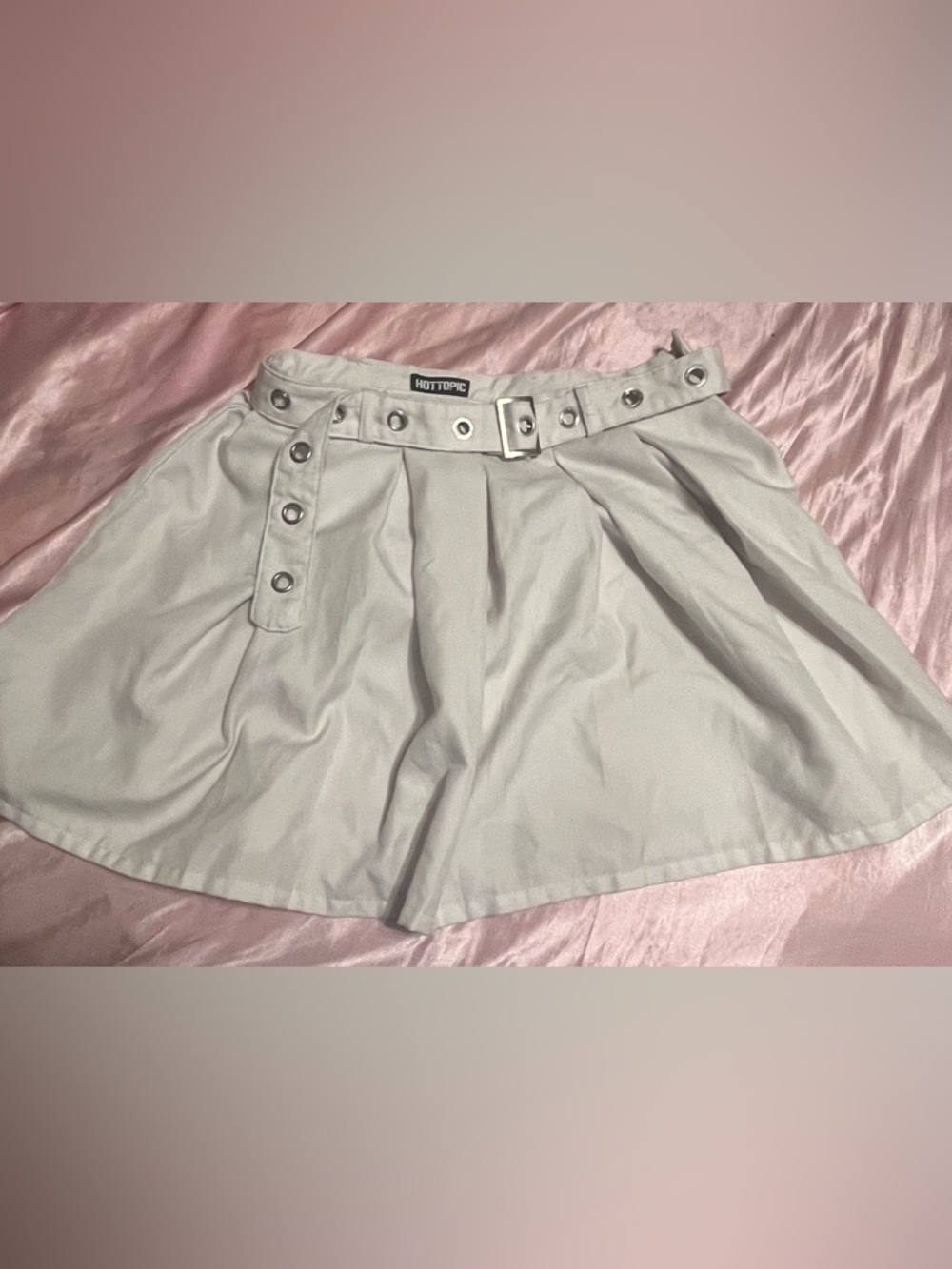 Hot Topic White Mini Skirt w Grommet Belt Y2K Small